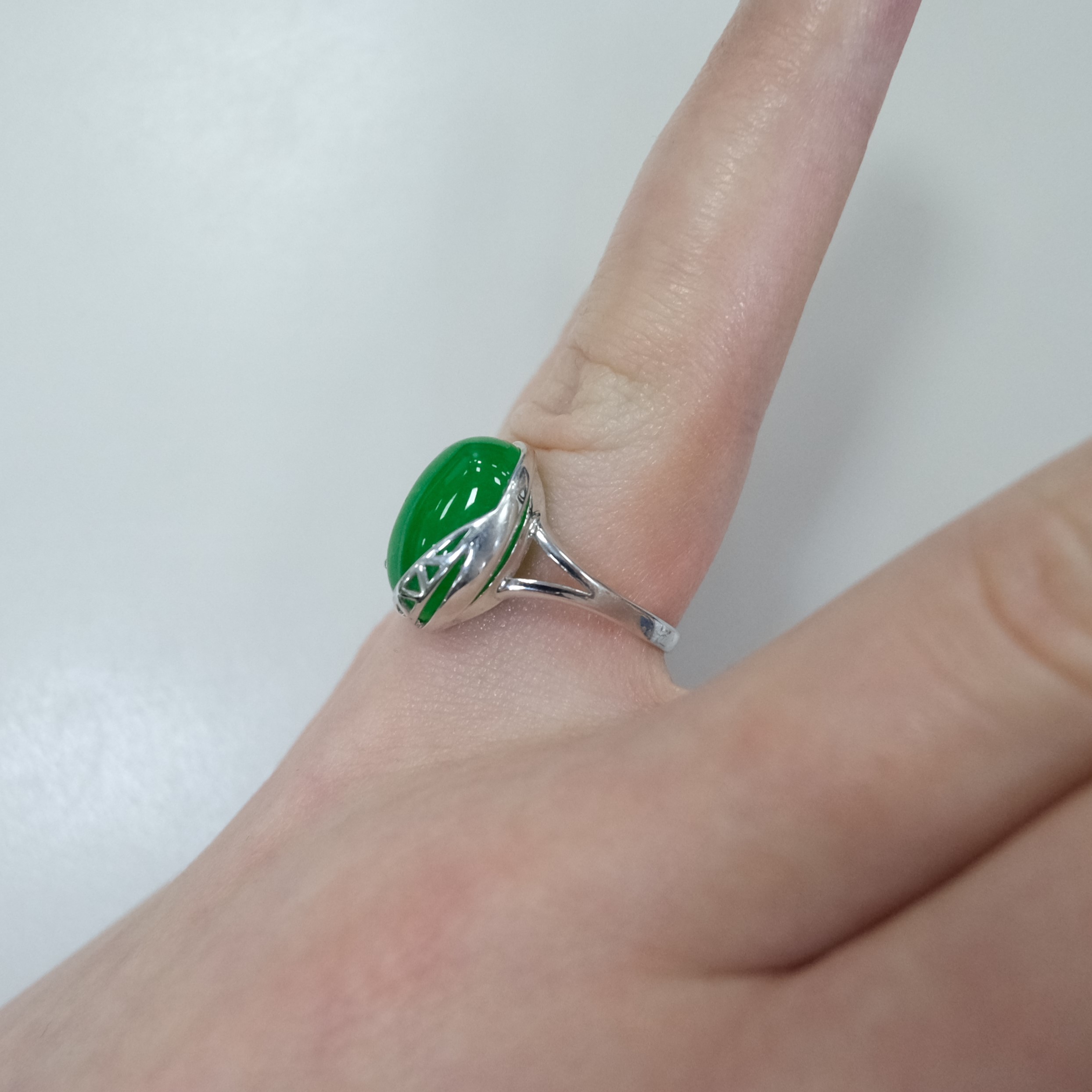 Серебряное кольцо с агатом
